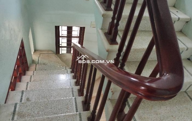 Thúy Lĩnh cách đường oto 10m rộng 100m2